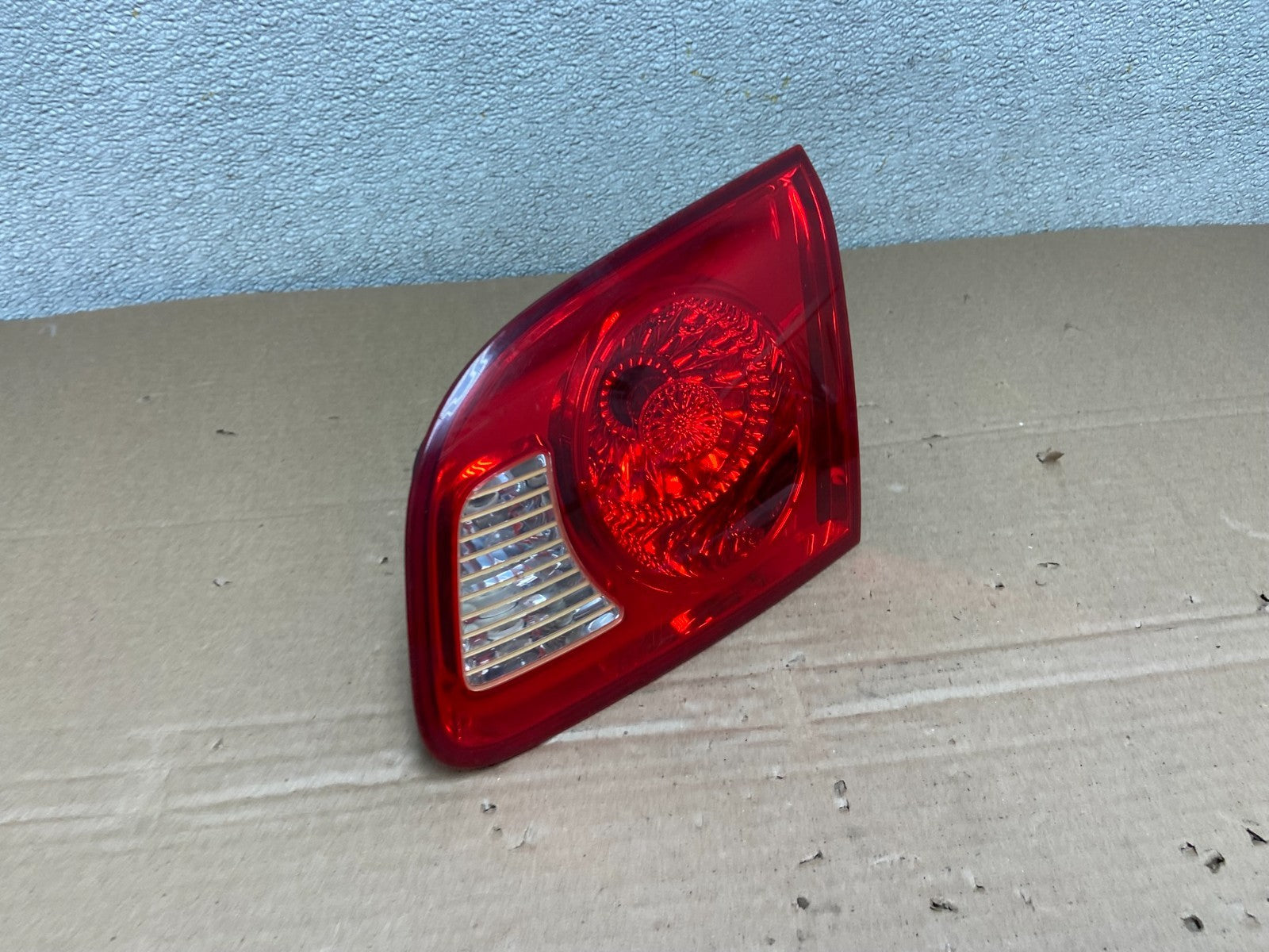 2007 2008 2009 Hyundai Santa Fe Right Passenger Tail Light Inner Oem AB1326 LK2
