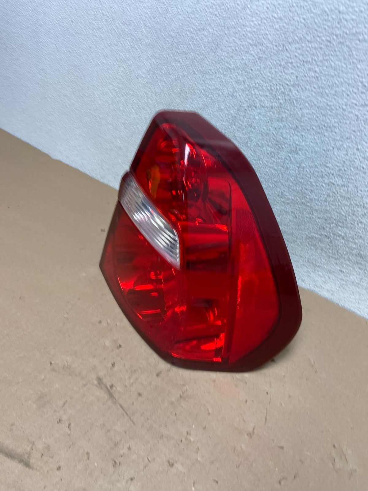 2004 to 2008 Chevrolet Malibu Right Passenger Side Tail Light AG40831
