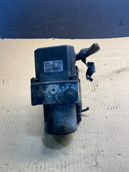 2002 to 2005 BMW X5 ABS Anti-Lock Brake Pump Module OEM AB7404 DG5
