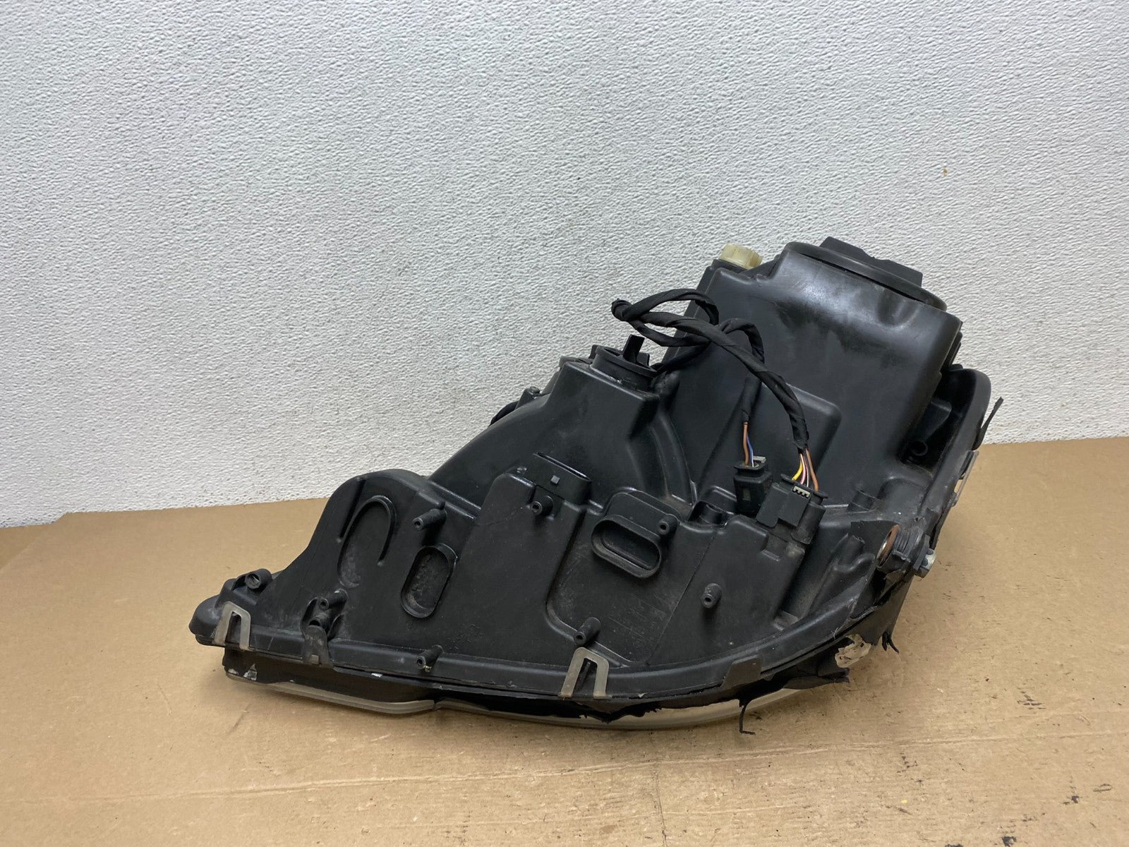Halogen 2009-2011 Mercedes-Benz ML Class Right Passenger Headlight AF5011 DW7