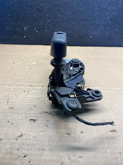 2013 to 2019 Ford Escape Rear Windshield Wiper Motor ae8224 DG4