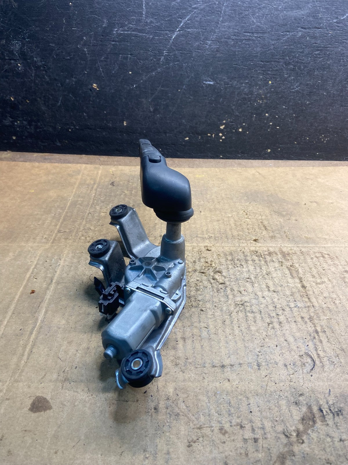2008 to 2014 Scion xD Rear Wiper Motor OEM y3730 DG4