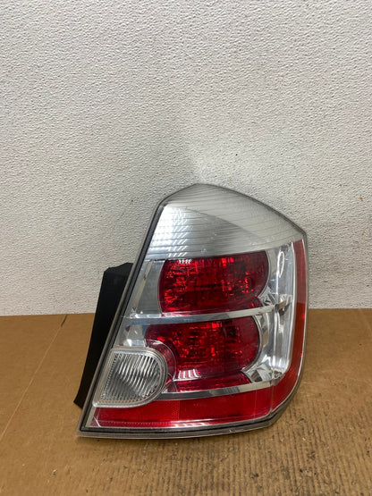2007 to 2012 Nissan Sentra Right Passenger Rh Side Tail Light AE1536 LK0