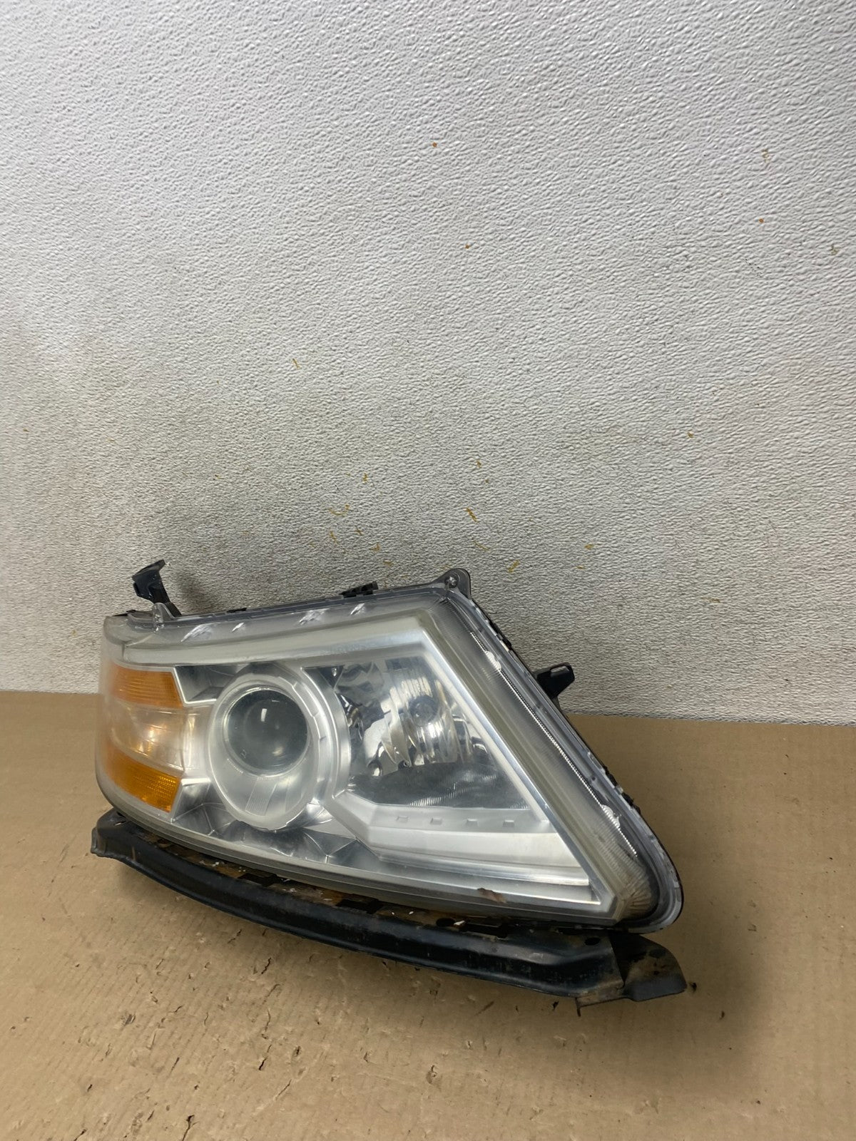 2011 to 2013 Honda Odyssey Front Right Passenger Headlight Halogen AI2267 DW1