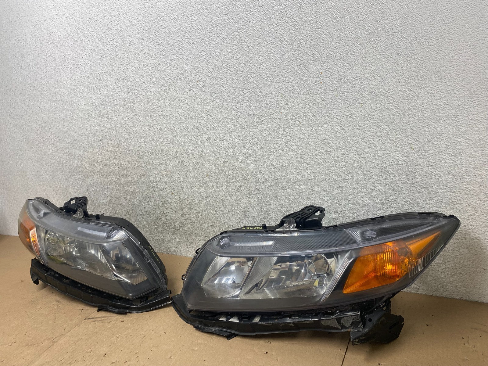 2012 Honda Civic Left+Right Side Headlights Halogen AG4826 DW2