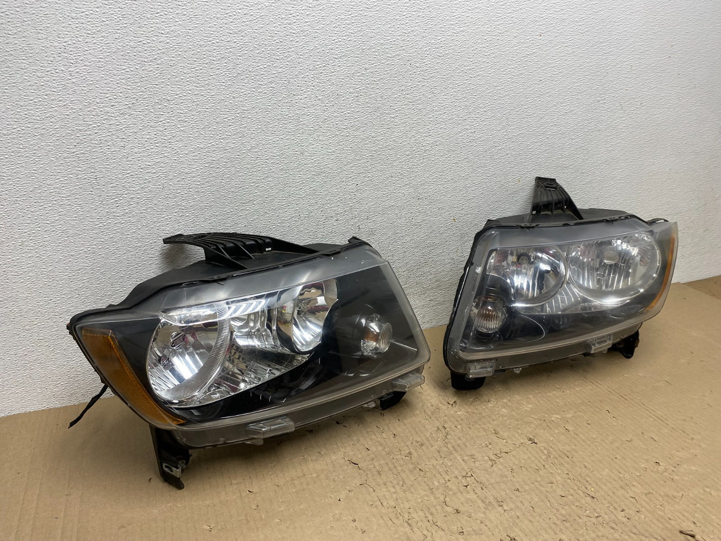 2011-2013 Jeep Grand Cherokee Left+Right Halogen Headlights AF2823 DW2