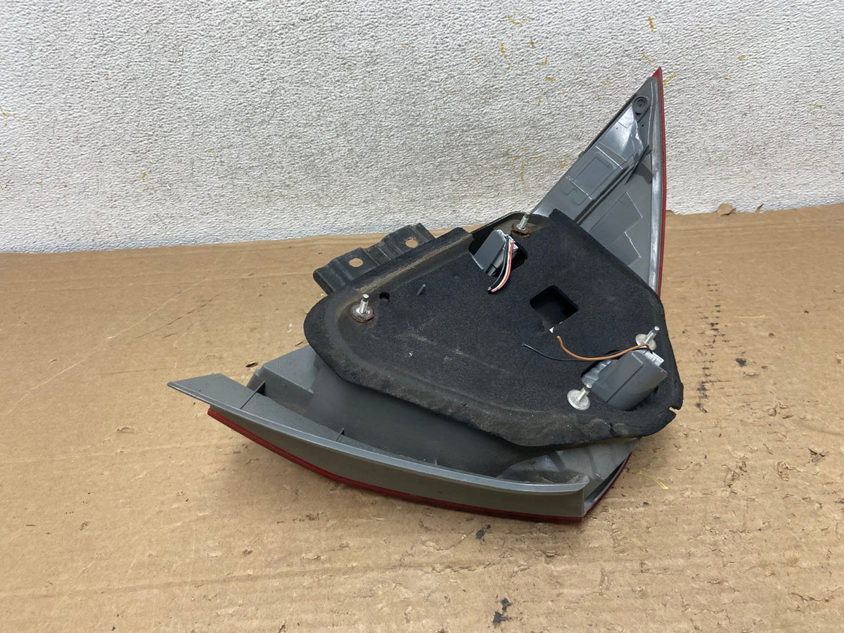 2006 - 2007 Honda Accord Right Passenger Side Tail light AH9290 LK4