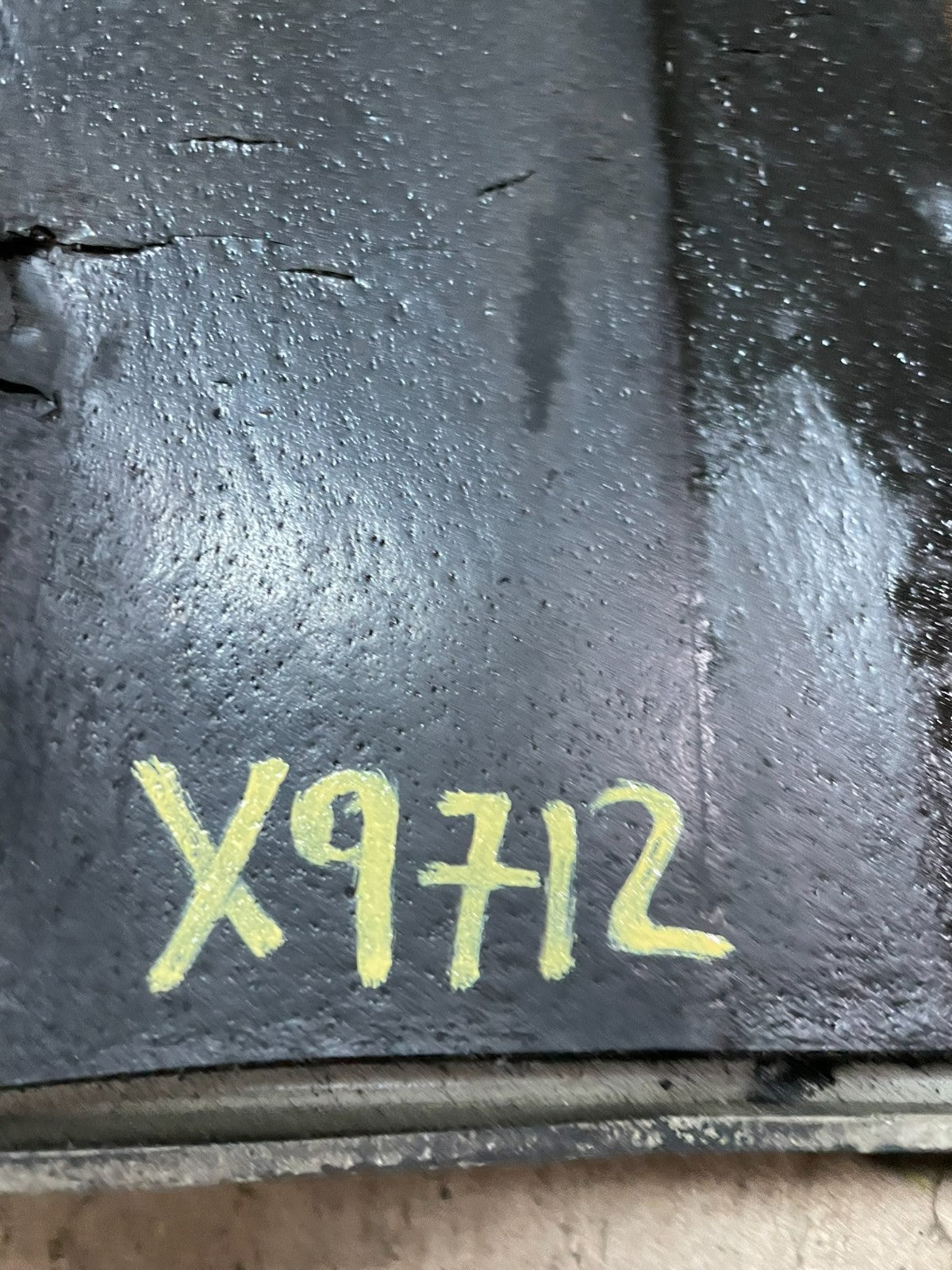 2004 to 2005 Pontiac Bonneville GXP 4.6L Northstar Engine Cover OEM X9712 DG6