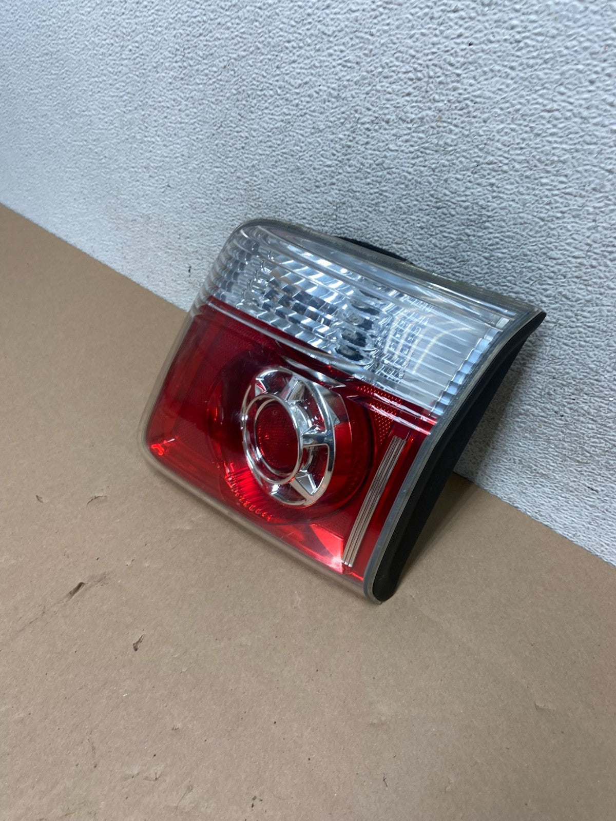 2007 to 2012 GMC Acadia Right Passenger Rh Hatch Tail Light Inner AG5723 DW1