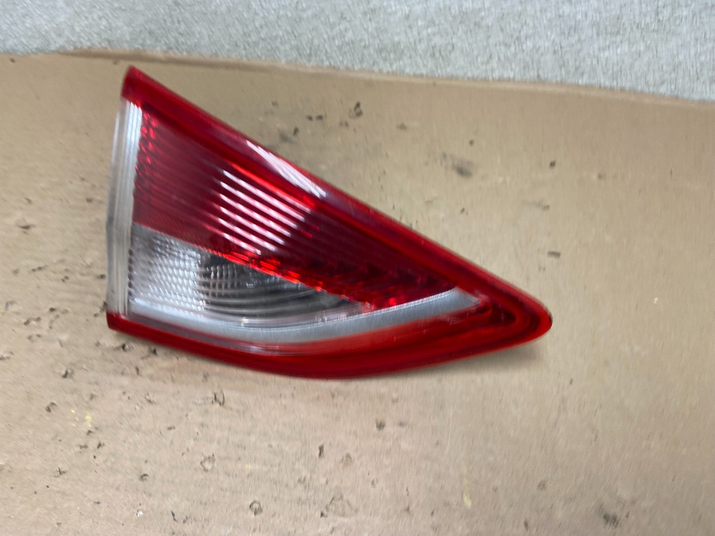 2013 to 2016 Ford Escape Left Driver LH Side Inner Tail Light OEM AB0109 LK1