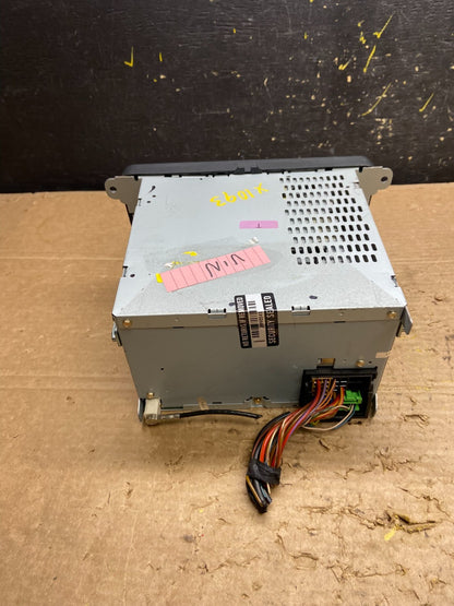 2006 to 2011 Volkswagen Passat Jetta Rabbit Radio CD Player Screen x1093 DG3