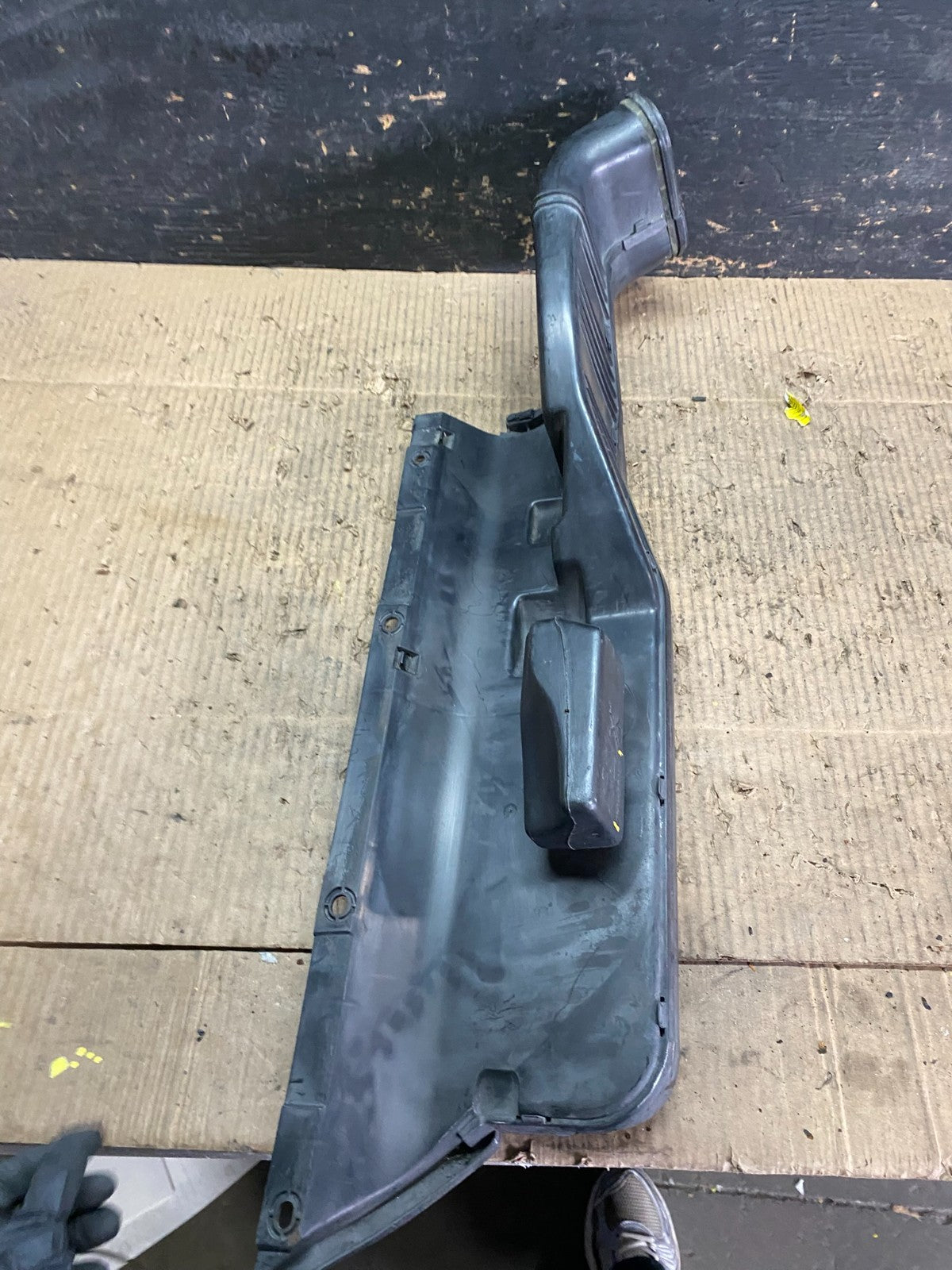 2004 to 2006 Nissan Maxima Upper Air Intake Duct T9800 DG6