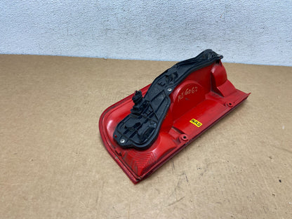 1999 - 2002 Land Rover Discovery Left Driver LH Side Tail Light ad6062 DG6