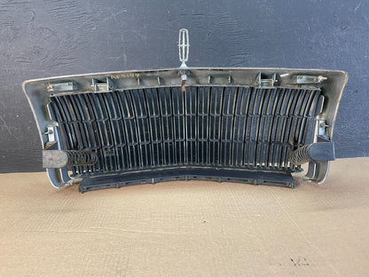1995 to 1997 Lincoln Town Car Front Upper Grille Grill Chrome W/Emblem af5199 DG3