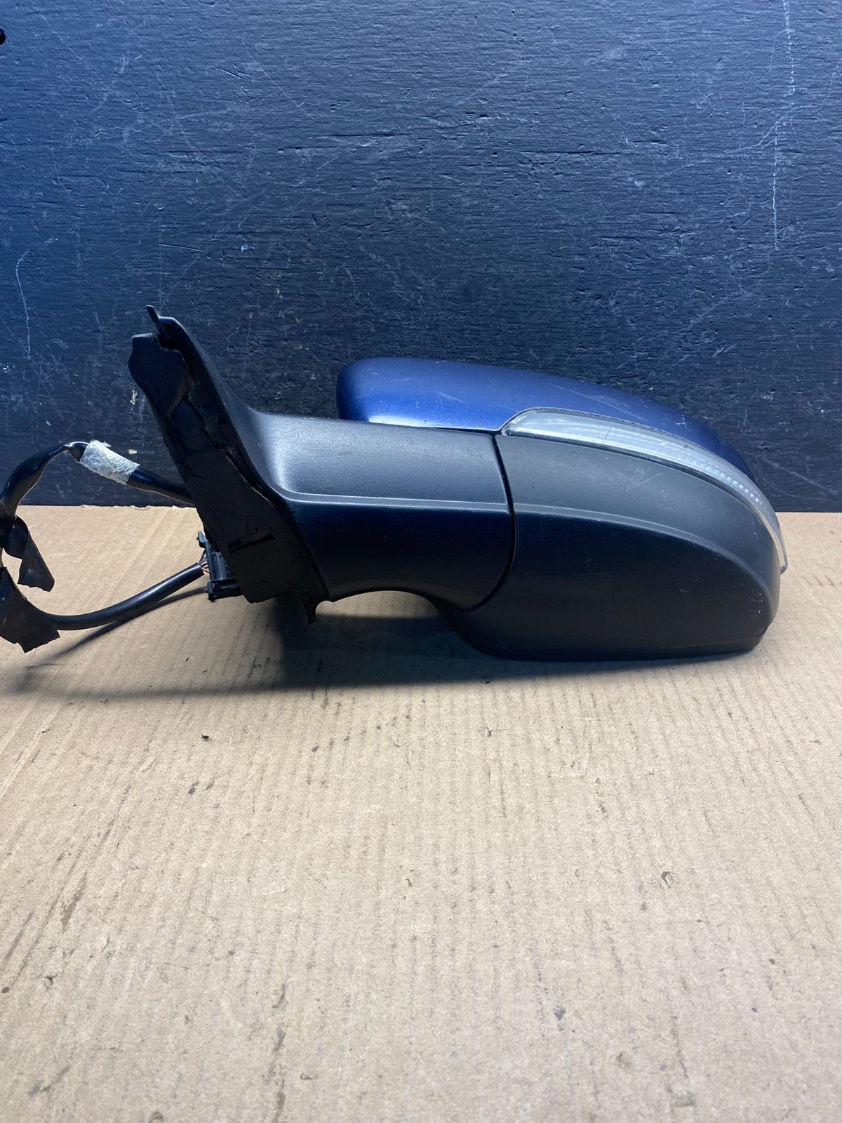 2011 to 2016 Volkswagen Jetta Sedan Left Driver View Door Mirror AE6354 DW3