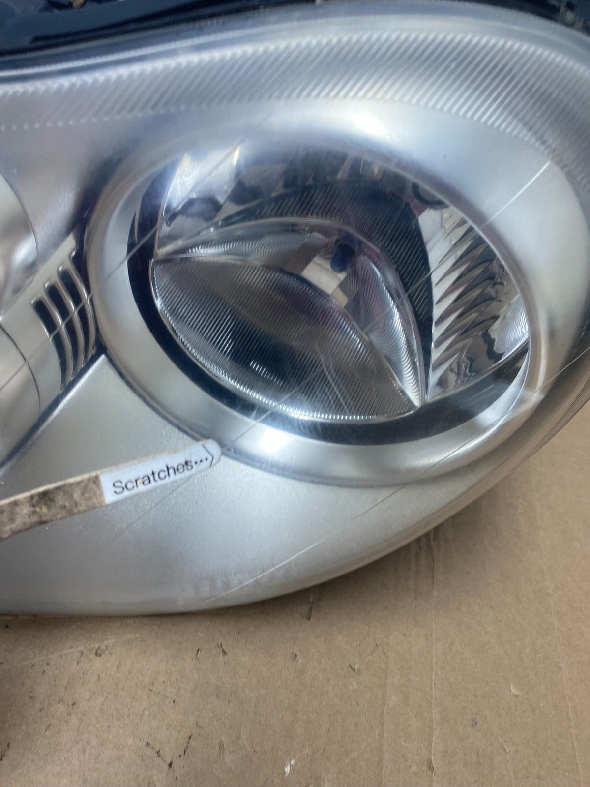 2004 - 2006 Porsche Cayenne Left Driver LH Side Halogen Headlight AD7933 DW3