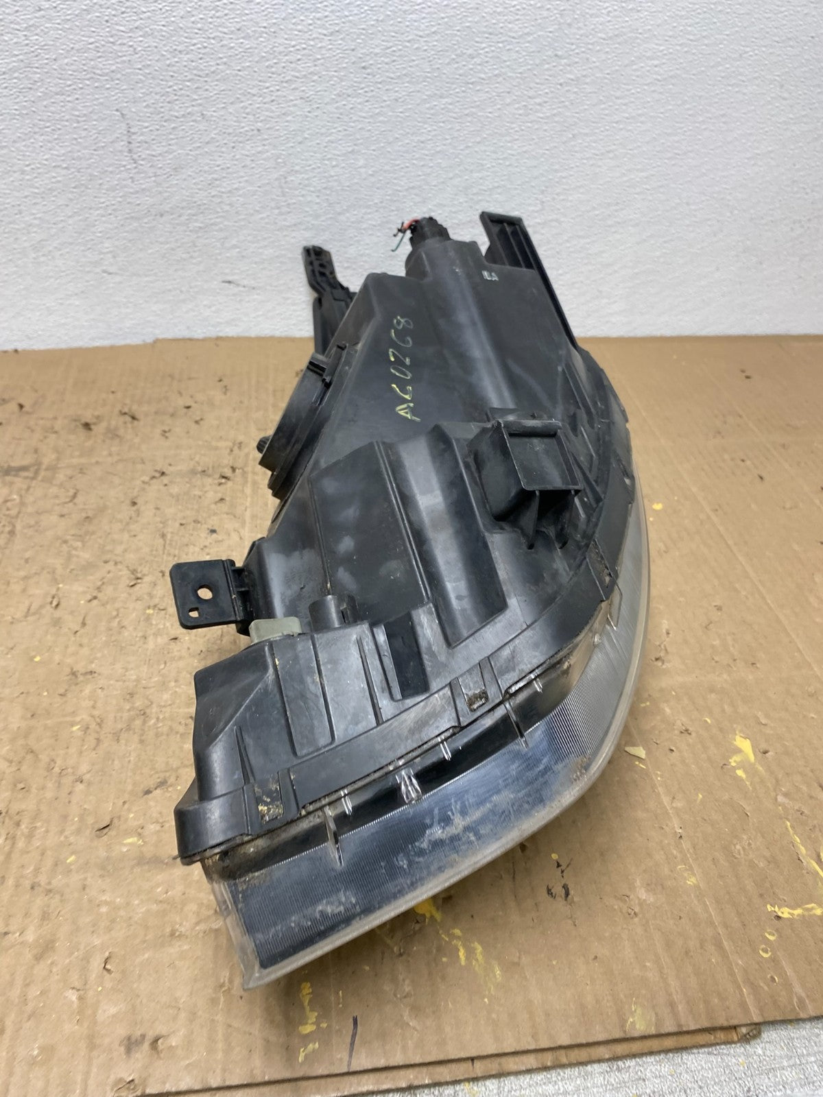 2012 to 2017 Kia Rio Hatchback Right Passenger RH Halogen Headlight AC0268 DW9