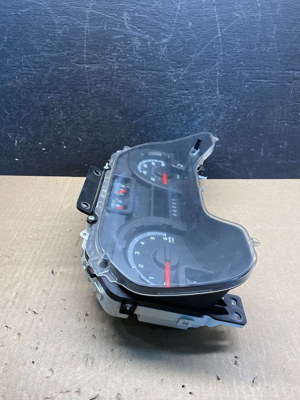2011 Ford E150 VAN Gauge Speedometer Cluster bc2t-10849-ad AG9418 DW1