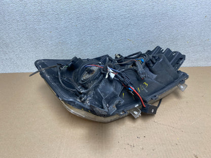 2004 to 2007 Nissan Armada Left Driver Lh Side Headlight Halogen R8103 DW9