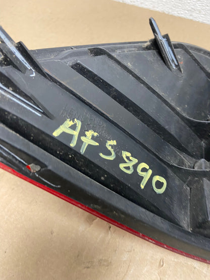 2001 to 2002 Honda Accord Sedan 4door Right Passenger Tail Light AF5890 LK5