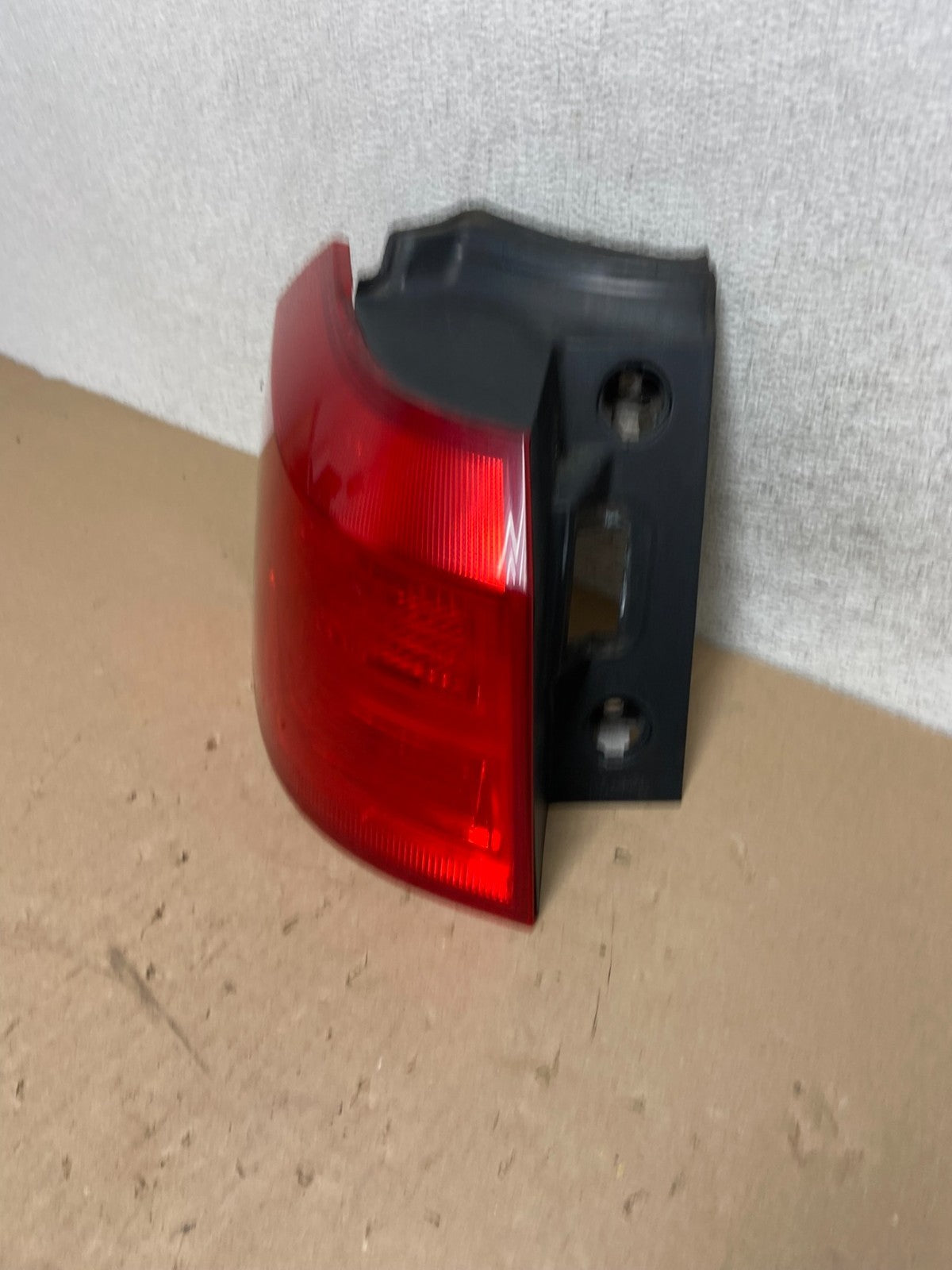 2010 to 2017 GMC Terrain Halogen Tail Light Left Driver Lh Side AG40651