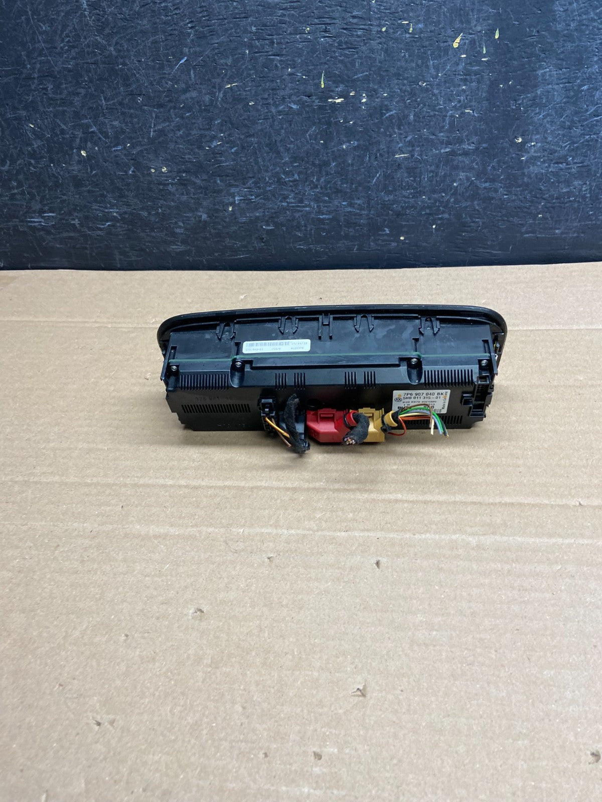 2004 to 2010 Volkswagen Touareg A/C Heated Climate Control ag5030 DG2
