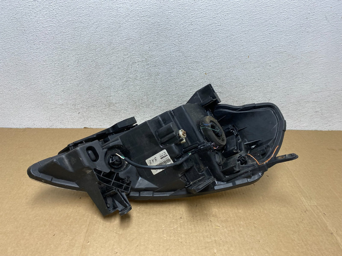 2008 to 2012 Nissan Versa Headlight Halogen Left Driver Lh Side AF9555 DW5