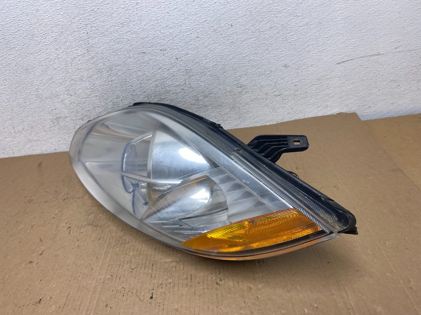 2006-2007 Mitsubishi Eclipse Left Driver LH Side Halogen Headlight AD8003 DW1