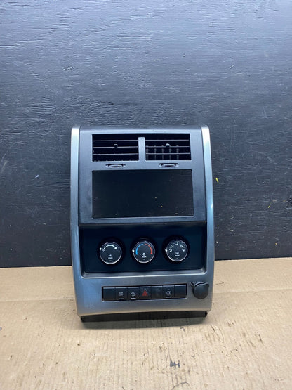 2008 to 2012 Jeep Liberty Dash Climate Temperature Control Radio Bezel O6925 DG0