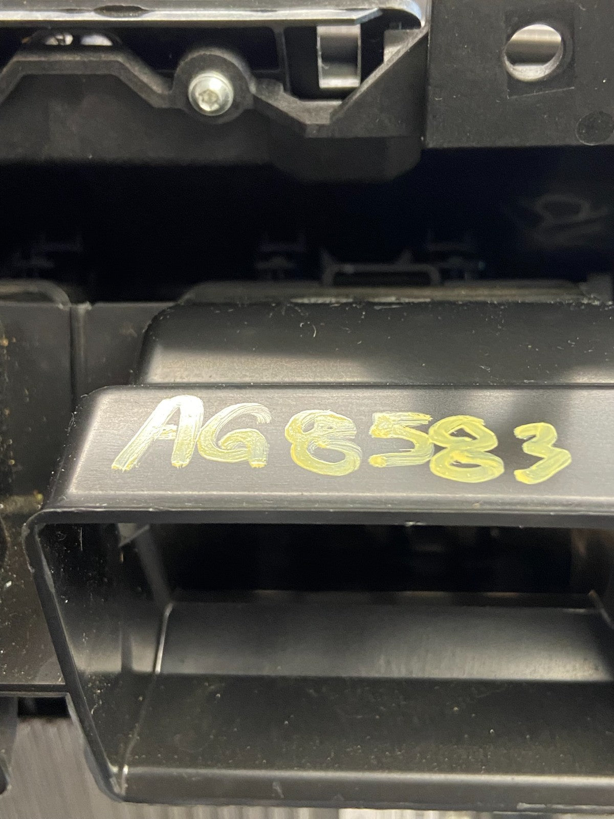 2017 to 2020 Lincoln Mkz Radio Navigation Shifter Panel Bezel Trim AG0031 DG7