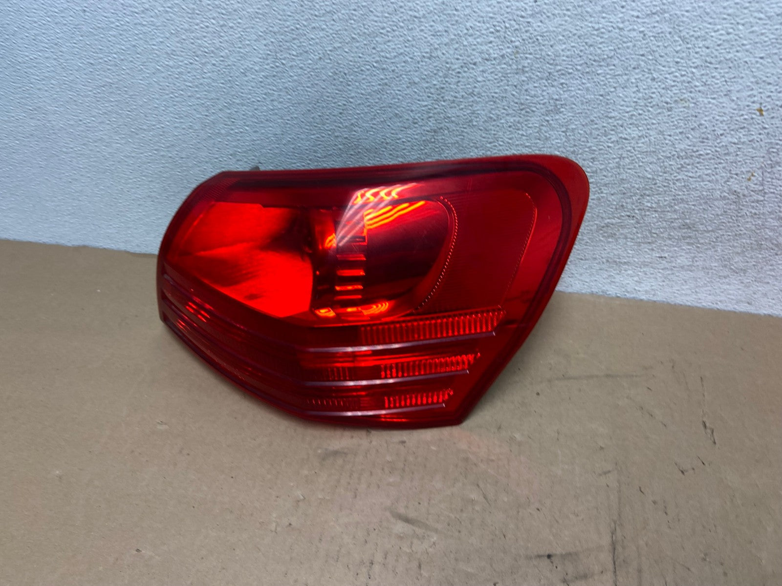 2008 to 2015 Nissan Rogue Right Passenger Rh Side Tail Light AG4630 LK1
