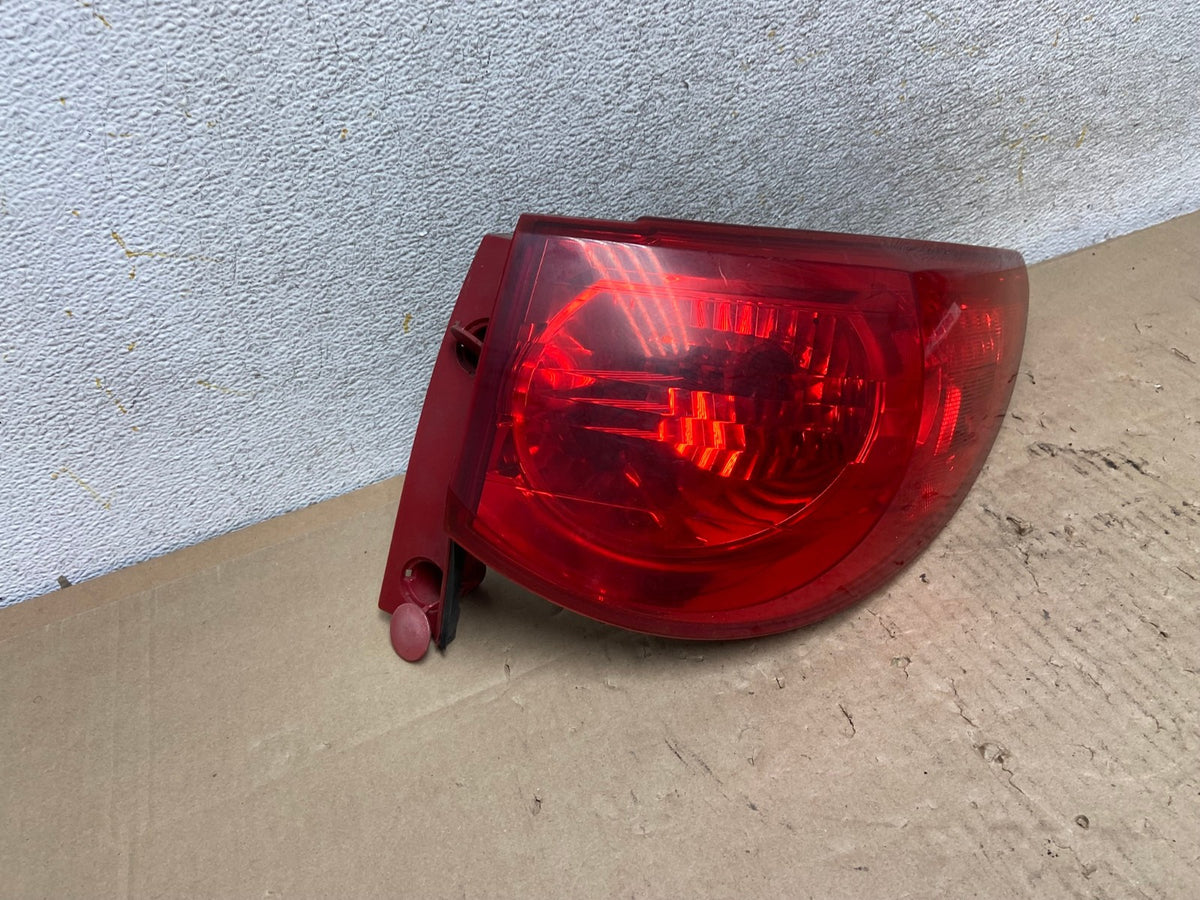 2009 2010 2011 2012 Chevrolet Traverse Right Passenger Tail Light AI2419 LK2