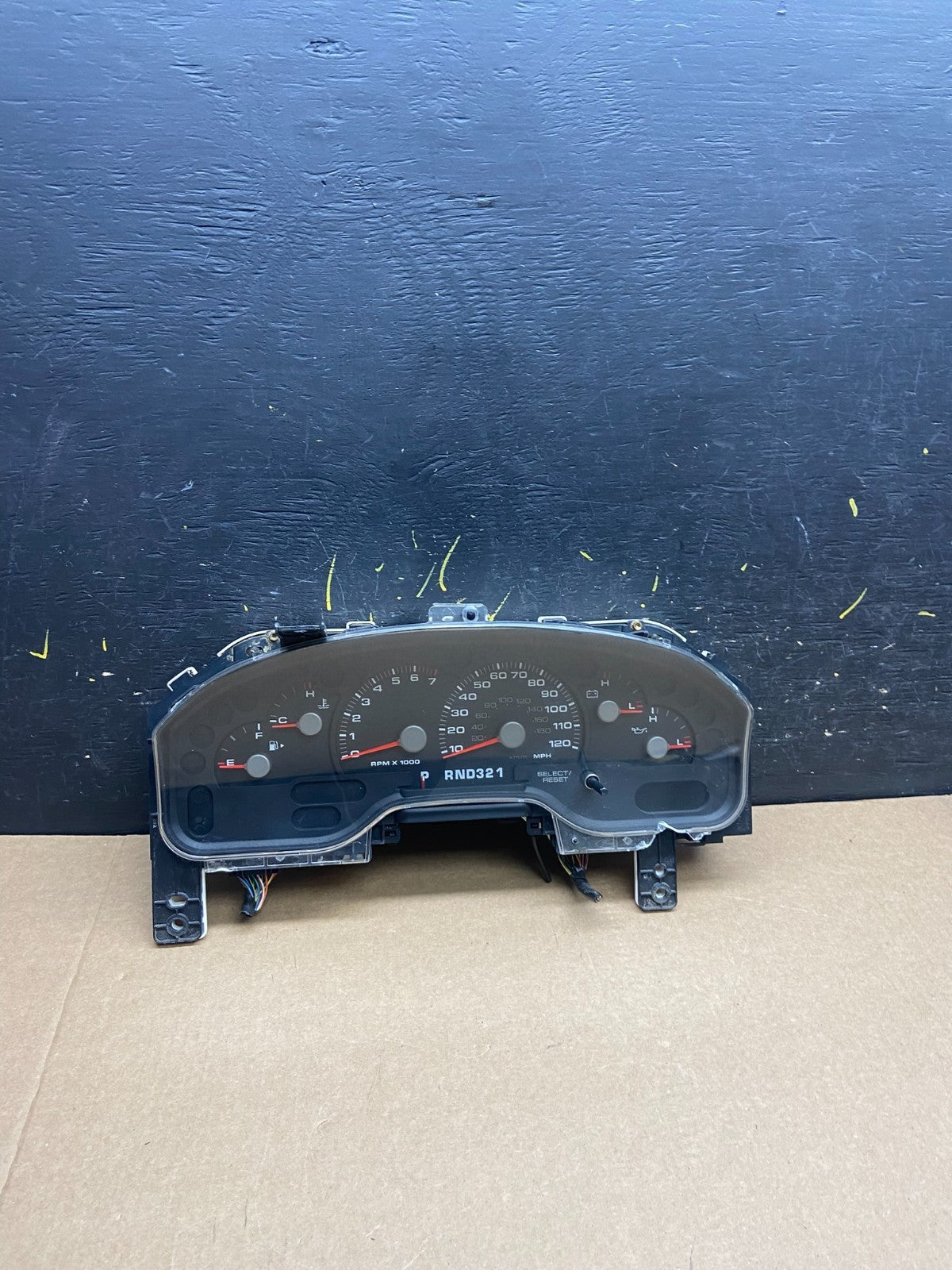 2004 2005 Ford Explorer Speedometer Cluster Gauge Oem x6514 DG0