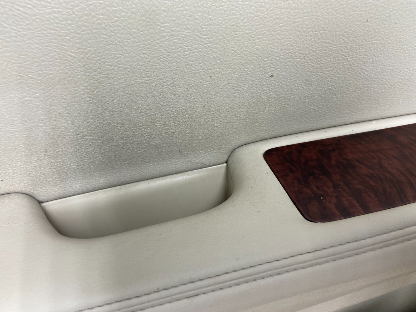 2011-2012 Toyota Avalon Rear Left Driver Door Trim Panel Trim Y3194 DG3