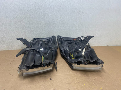 2004 to 2007 Nissan Armada Left+Right Side Set Headlights Oem M4123 DW15