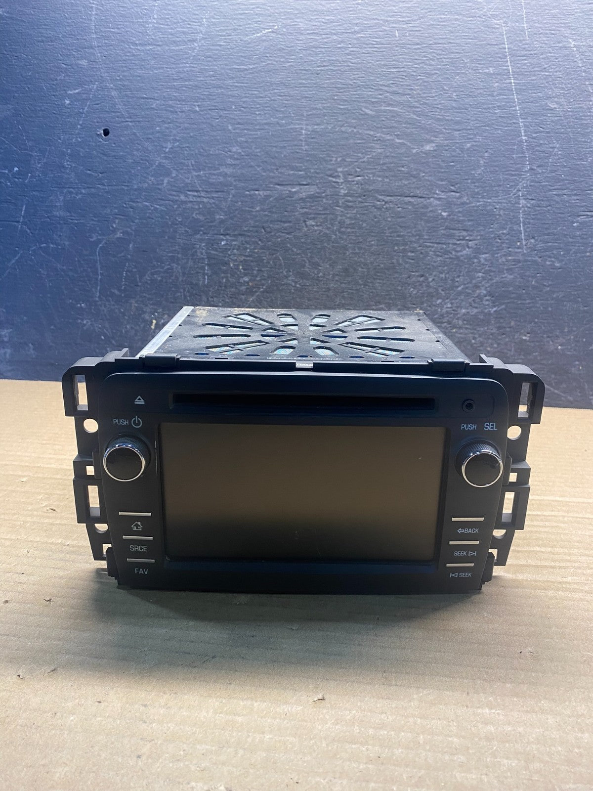 2013 to 2017 Chevrolet Traverse Am Fm Cd Player Radio Screen Display AF3849 DW0