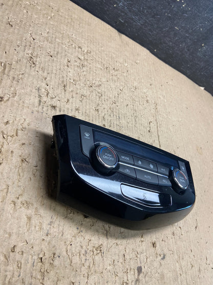 2014 2015 2016 Nissan Rogue Heater Temperature AC Climate Control AF1654 DG2