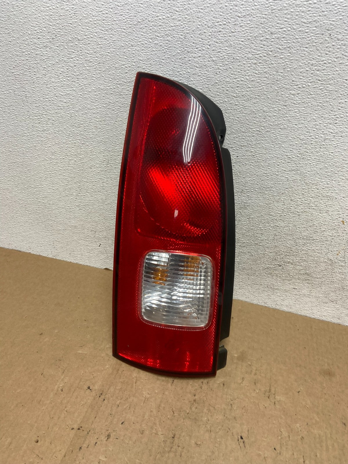 2001 to 2002 Nissan Quest Left Driver Side Tail Light AF9793 PS0