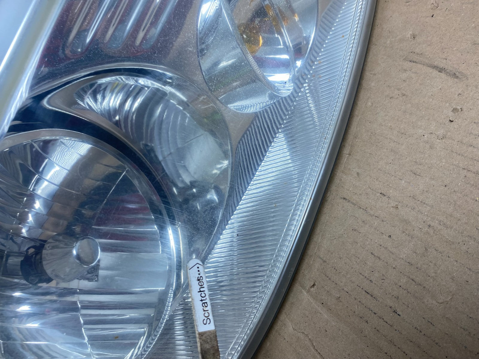 2004 to 2008 Ford F-150 F150 Left+Right Halogen Headlights AE7222 DW3