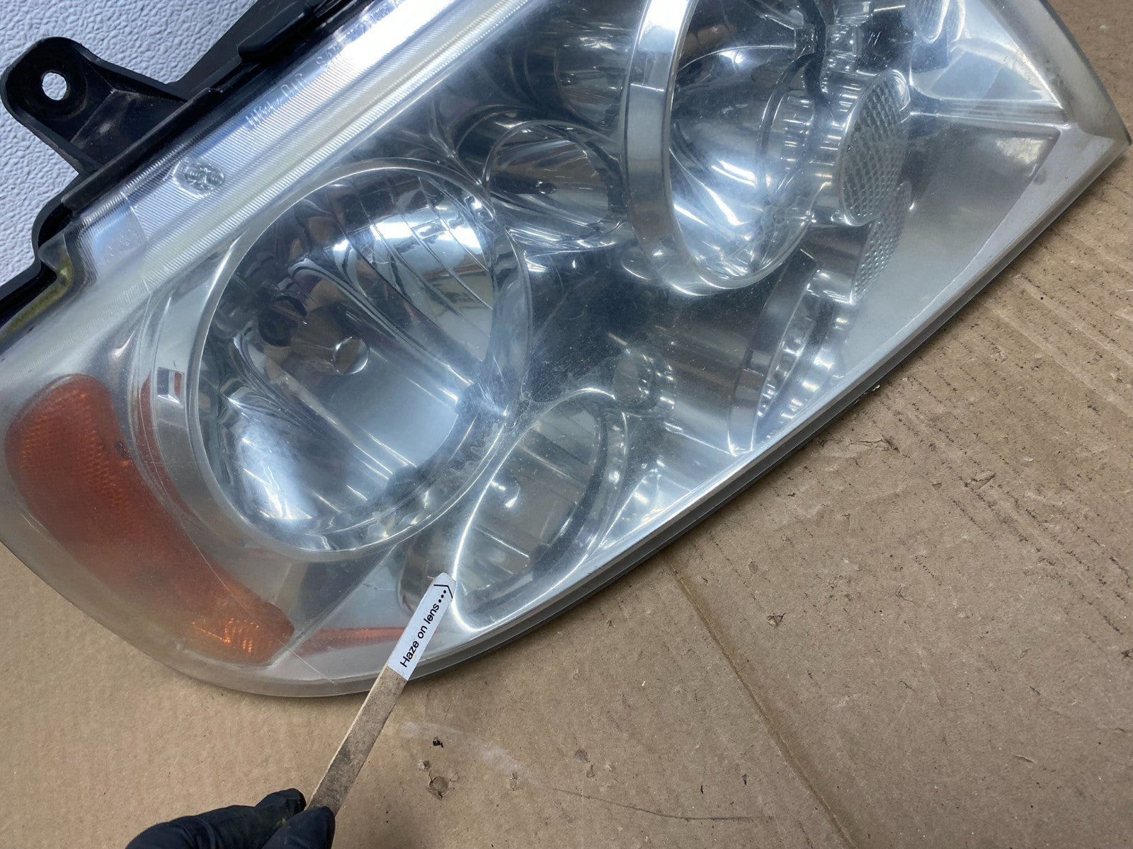 2003 - 2006 Lincoln Navigator Right RH Side Headlight Halogen AB8158 DW5