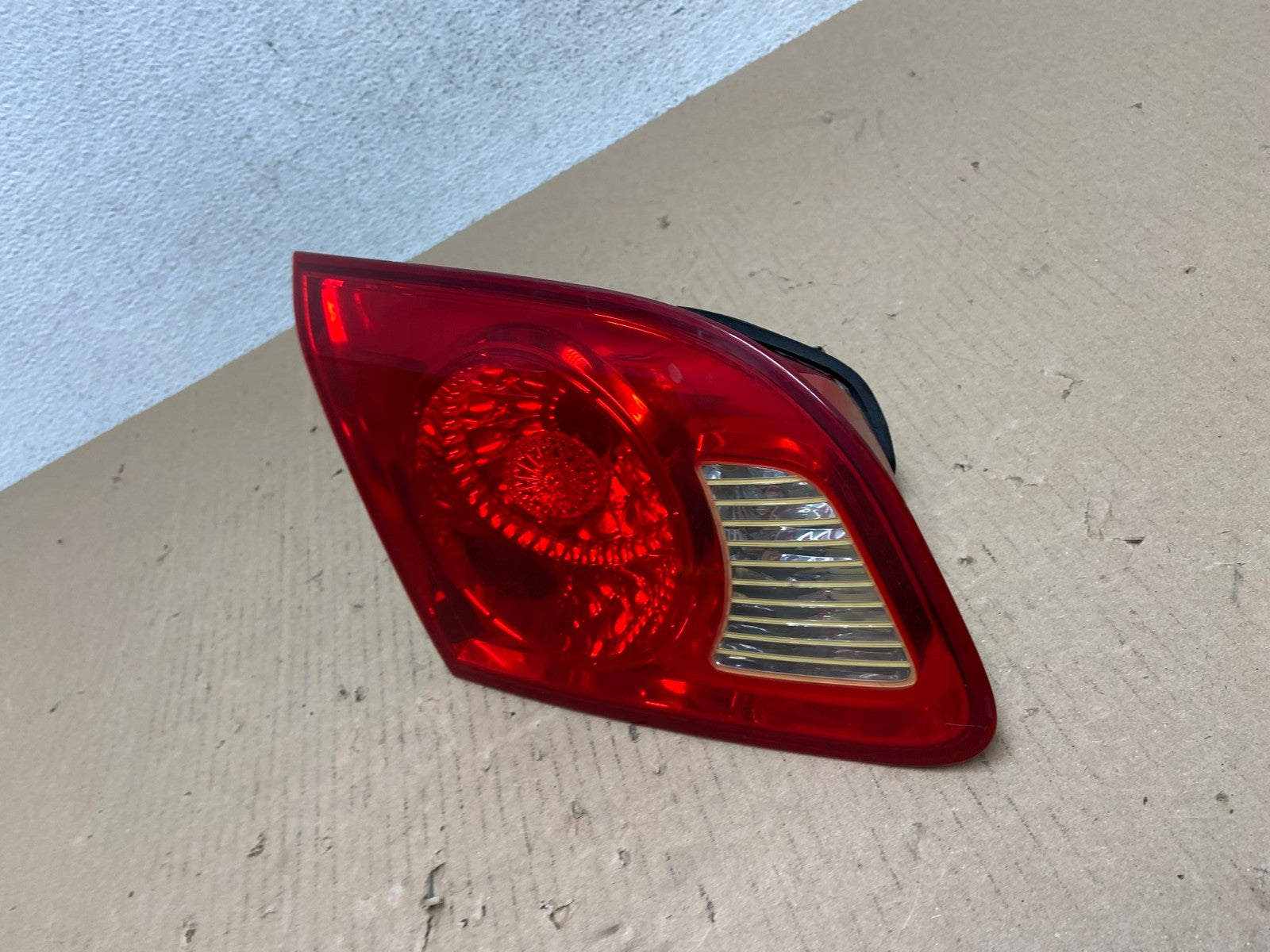 2007 2008 2009 Hyundai Santa Fe Left Driver LH Tail Light Inner AE7293 LK1
