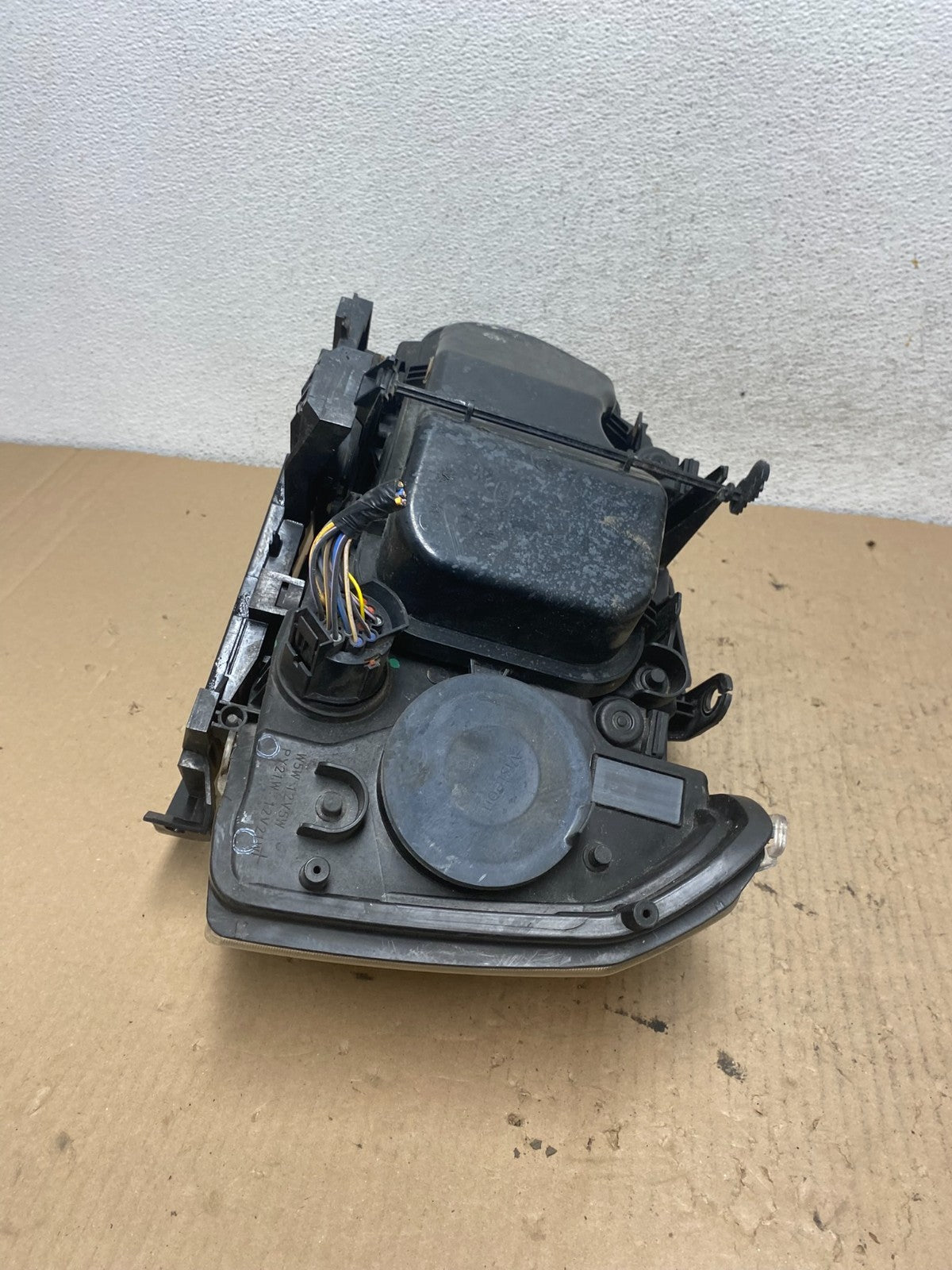 2008-2012 Land Rover LR2 Right Passenger RH Side Xenon Headlight AF4280 DW6