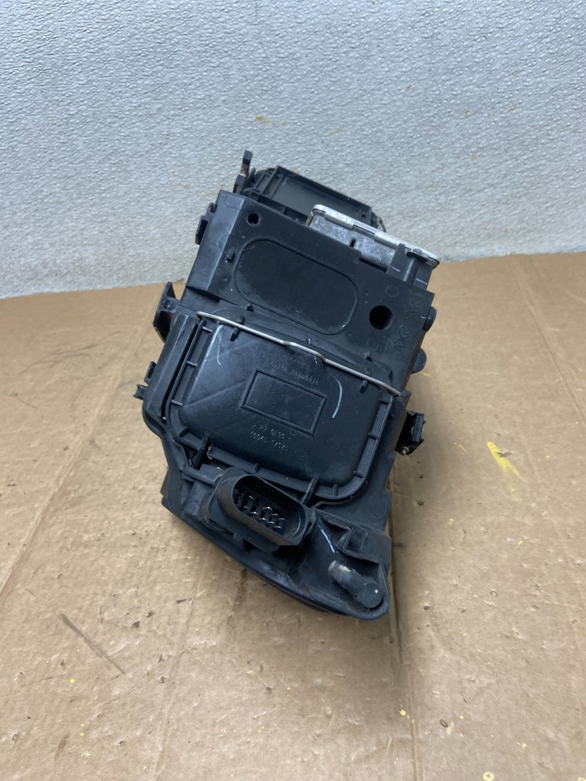 2009 to 2012 Audi Q5 Right Passenger RH Side Xenon HID Headlight AA1598 DW6