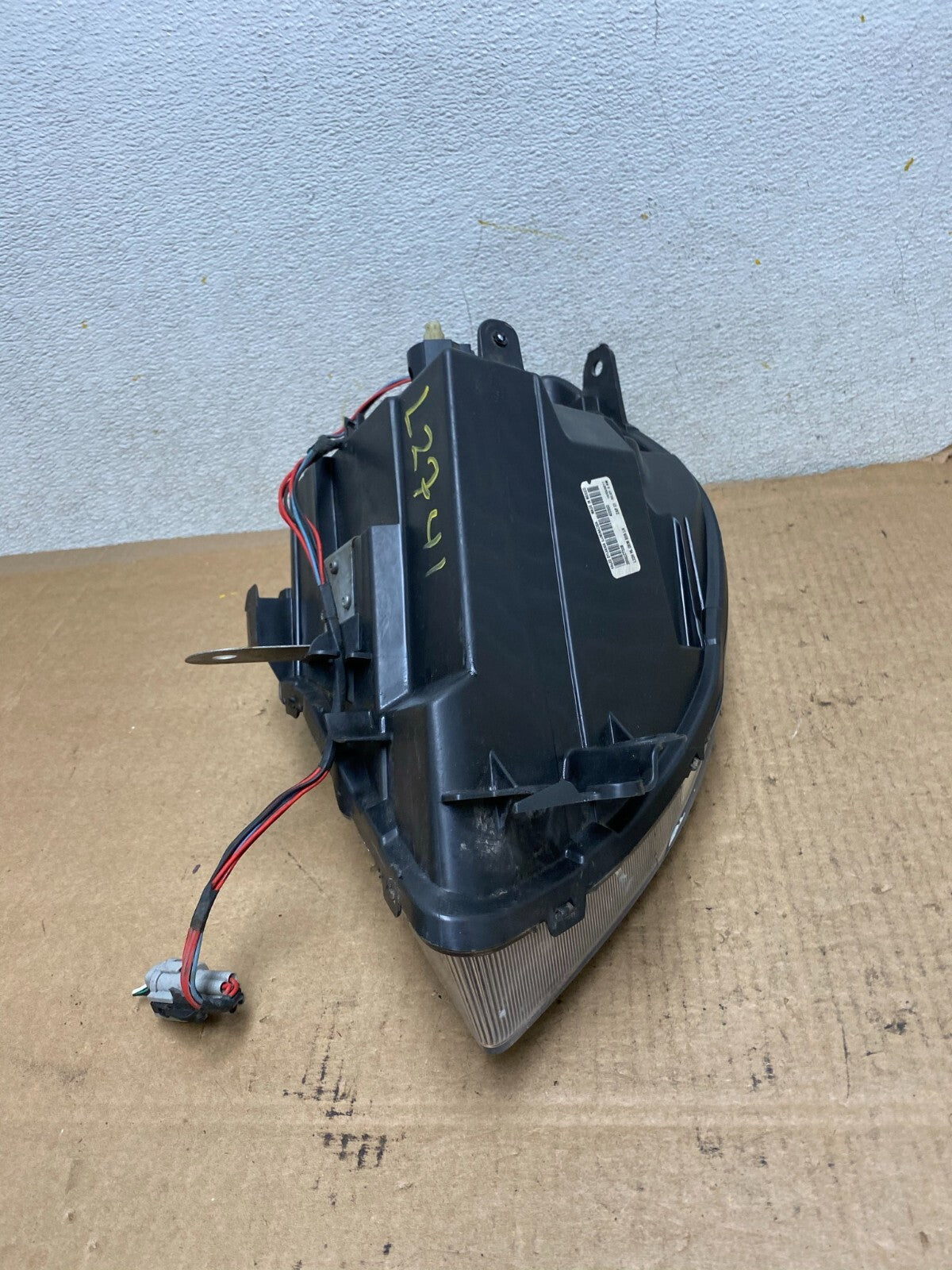 2010-2012 Nissan Sentra Halogen Left Driver LH Black Headlight L2741 DW10