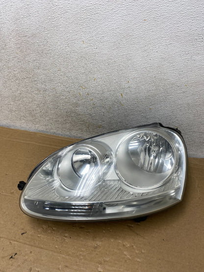 2005 to 2010 Volkswagen Jetta Left Driver LH Side Headlight Halogen AH8270 DW0