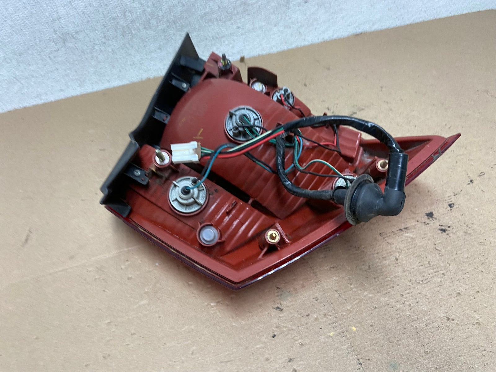 2004 2005 2006 Mitsubishi Galant Sedan Right Passenger Tail Light AF4921 LK5