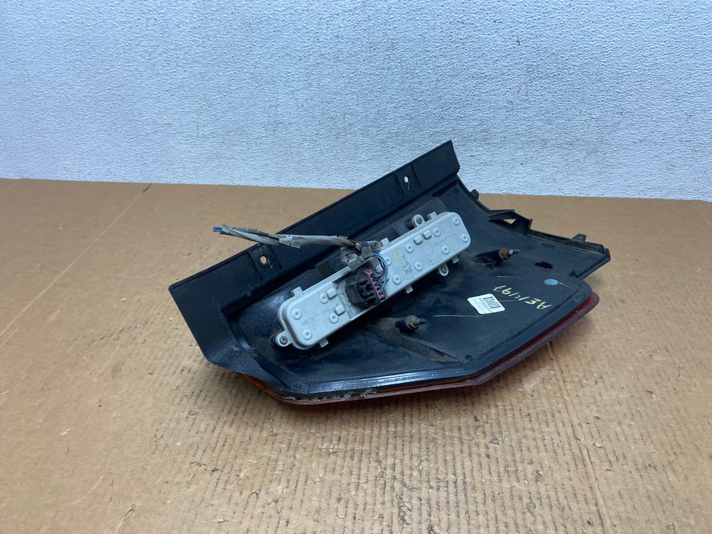 2002-2009 GMC Envoy Right Passenger RH Side Tail Light AE1497 LK5
