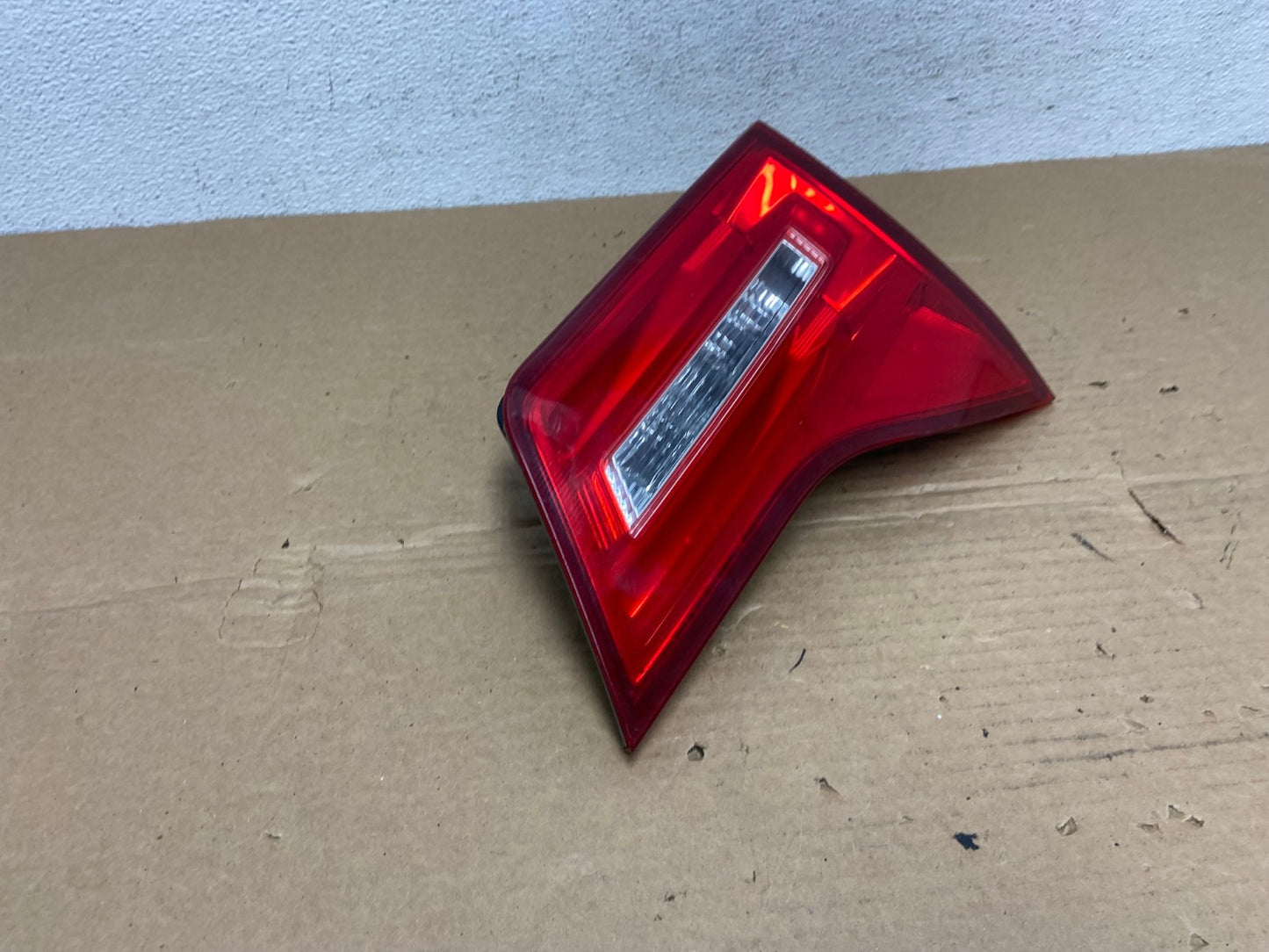 2007 2008 2009 Acura Mdx Right Passenger Rh Side Inner Tail Light AD3873 LK2