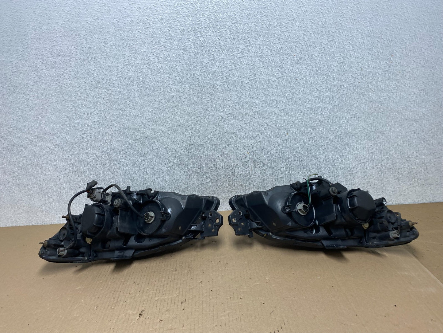 2006 to 2007 Subaru Impreza Left+Right Set Side Halogen Headlight AE7258 DG6