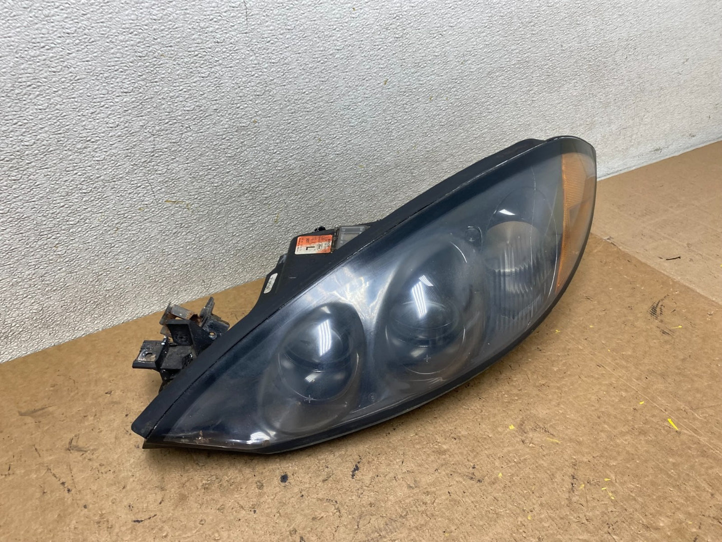 1999 to 2000 Mercury Cougar Left Driver LH Side Headlight T0681 DG2